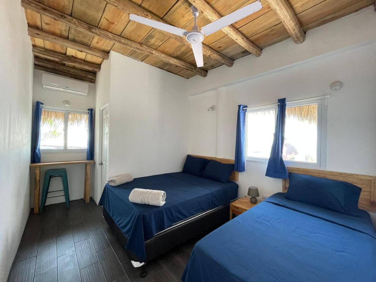 Black Sand Beachhouse Monterrico Exterior photo